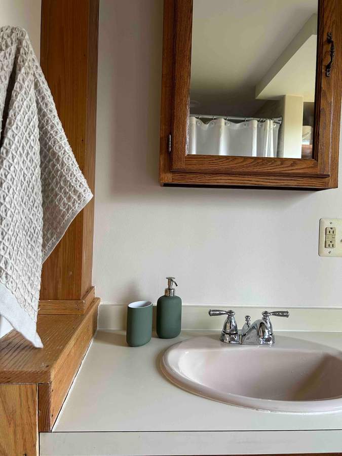 Bright full bathroom at Lofty Cabin