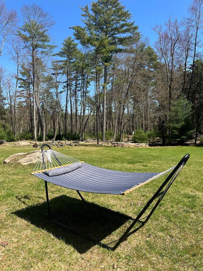 Outdoor gathering space at Lofty Cabin